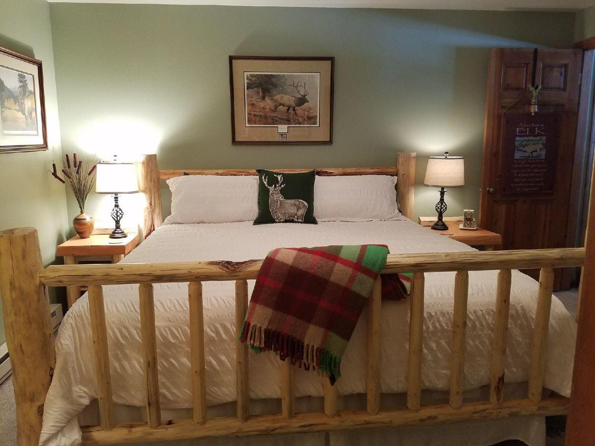 Two Bears Inn Bed & Breakfast Red Lodge Exterior photo